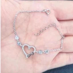 دستبند نقره زنانه قلبی باعیار 925 استاندارد و آبکاری طلا سفید — تصویر ۳