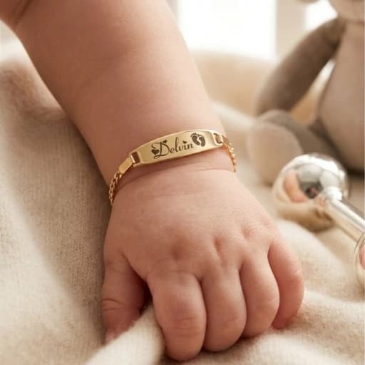 دستبند نقره سفارشی نوزادی بهمراه آبکاری طلا کد 34