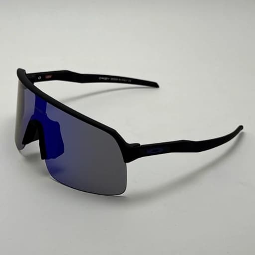 عینک آفتابی اسپرت اوکلی OAKLEY مدل SUTRO فریم مشکی عدسی آبی — تصویر ۲