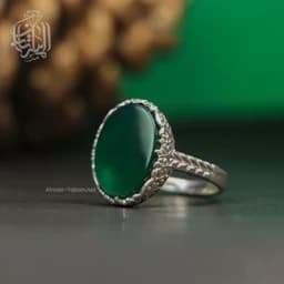 انگشتر نقره زنانه با سنگ عقیق سبز کد555 — تصویر ۳