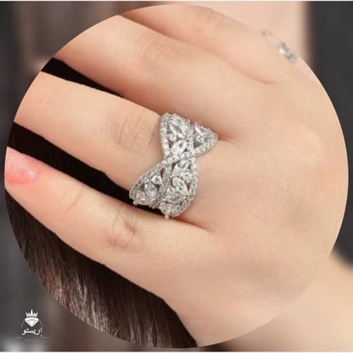 انگشتر نقره زنانه میکرو مارکیز عیار 925 اصل آبکاری طلاسفید بسیار شکیل و خاص همراه با فاکتور — تصویر ۲