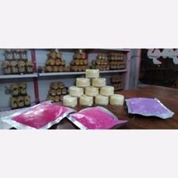 ژل رویال ایرانی شاه انگبین غذای ملکه طبیعی به شرط مستقیم از زنبور دار — تصویر ۳