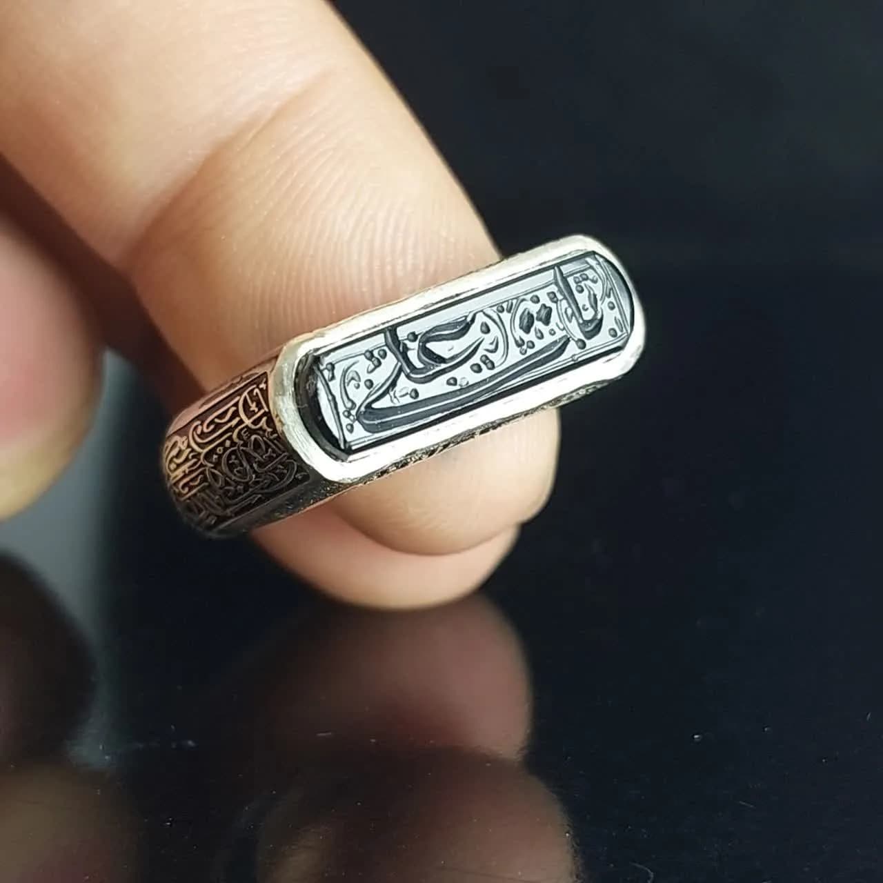 انگشتر نقره باسنگ عقیق مشکی حکاکی یاعلی رکاب کپسولی کد 1750 — تصویر ۶