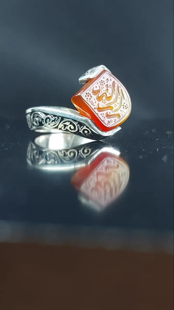 انگشتر نقره باسنگ عقیق قرمز حکاکی یا ثارالله کد 1723 — تصویر ۱۱