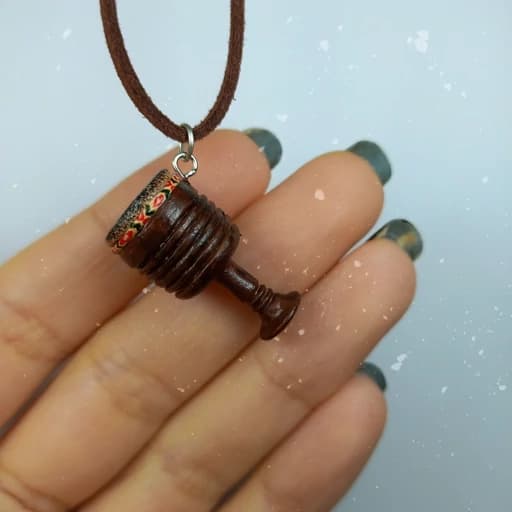 گردنبند تنبک
