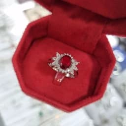 انگشتر نقره زنانه نگین رنگی باعیار 925 و آبکاری طلا سفید — تصویر ۳