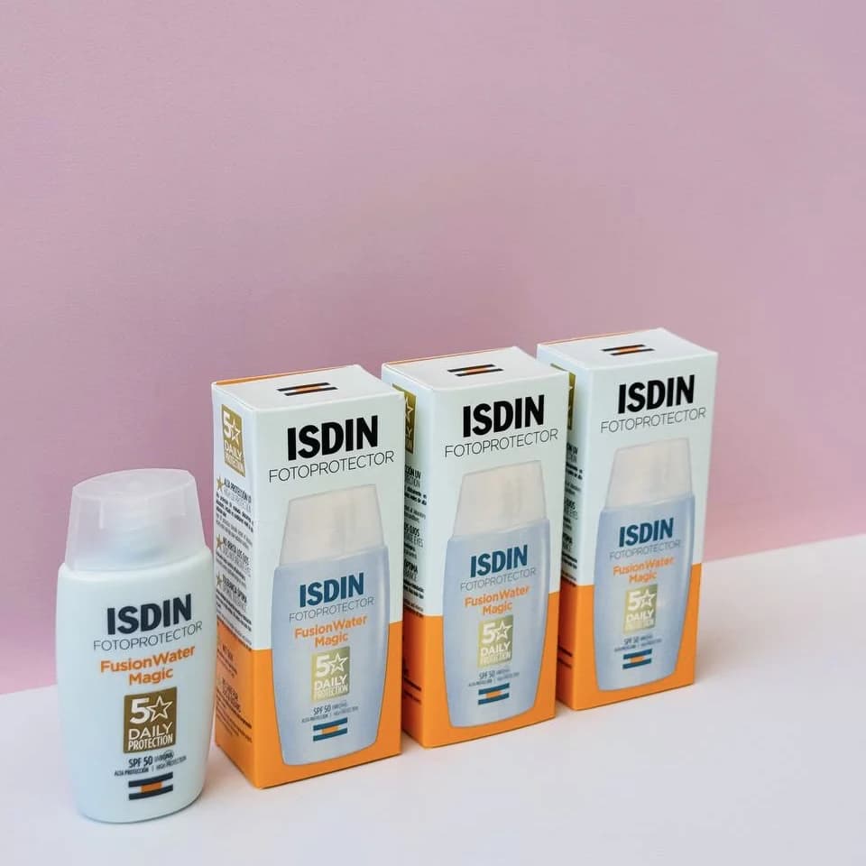 ضد آفتاب فیوژن واتر مجیک SPF 50 حجم ۵۰ میلی لیتر — تصویر ۹