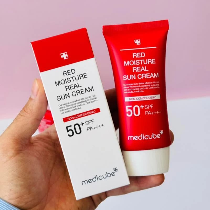 کرم ضد آفتاب مرطوب کننده مدی کیوب SPF50 Medicube — تصویر ۴