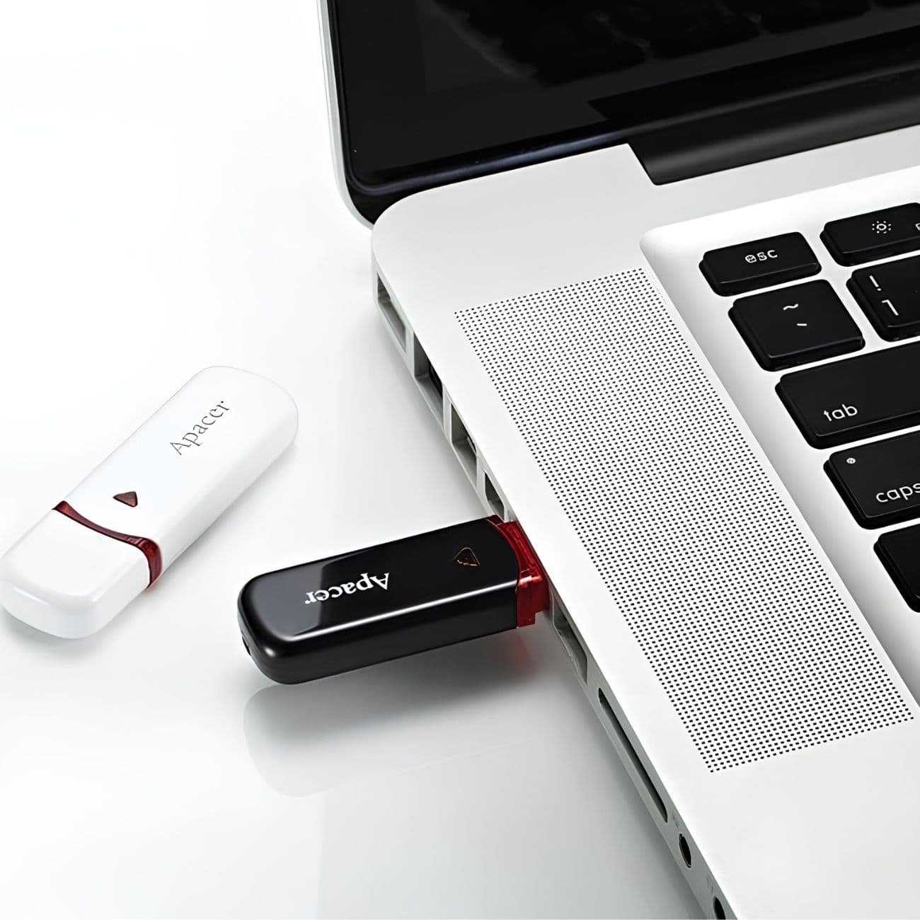 فلش مموری اپیسر Apacer مدل AH333 ظرفیت 64 گیگابایت — تصویر ۳