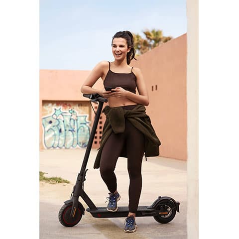 اسکوتر برقی شیائومی مدل Mi Electric Scooter Pro 2 — تصویر ۸