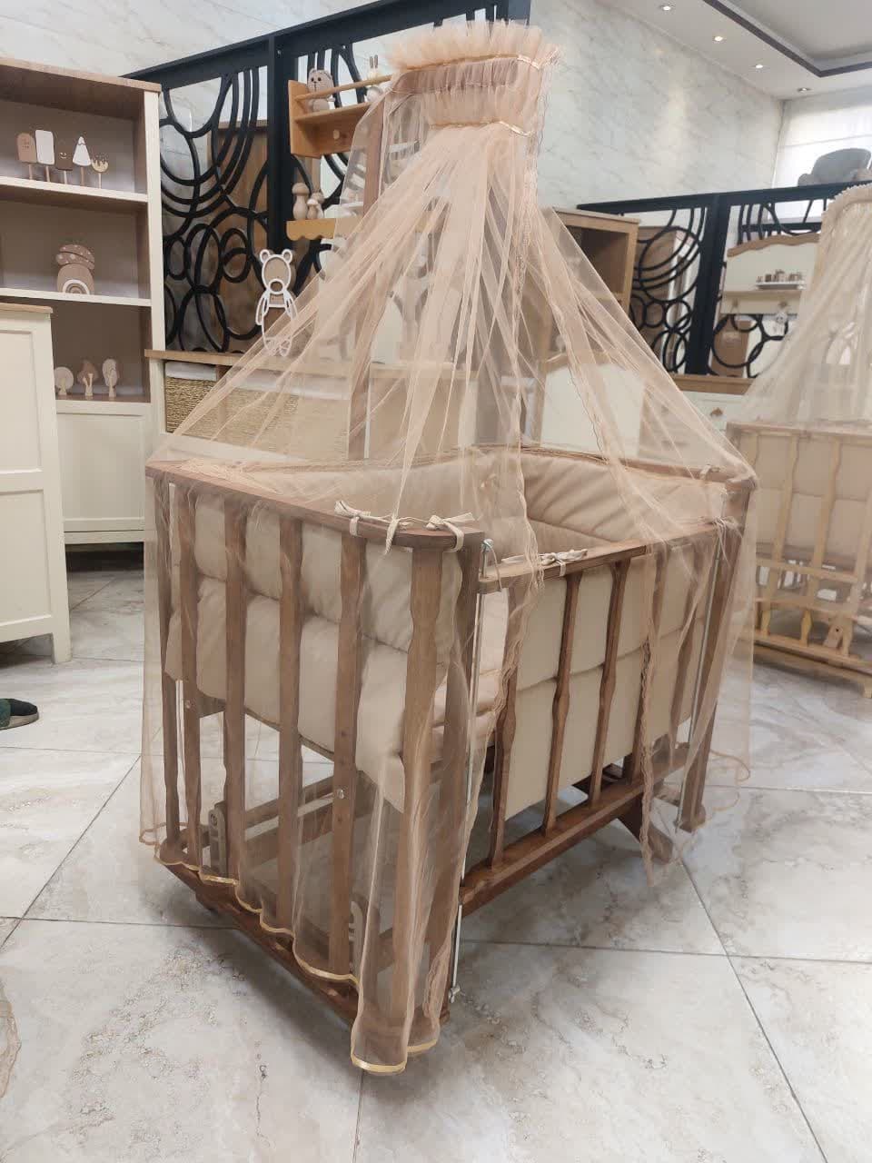 گهواره کنار مادر مدل فرشته ابعداد 60*90 برند دیوانکو Divanco چوب پلای‌وود — تصویر ۷