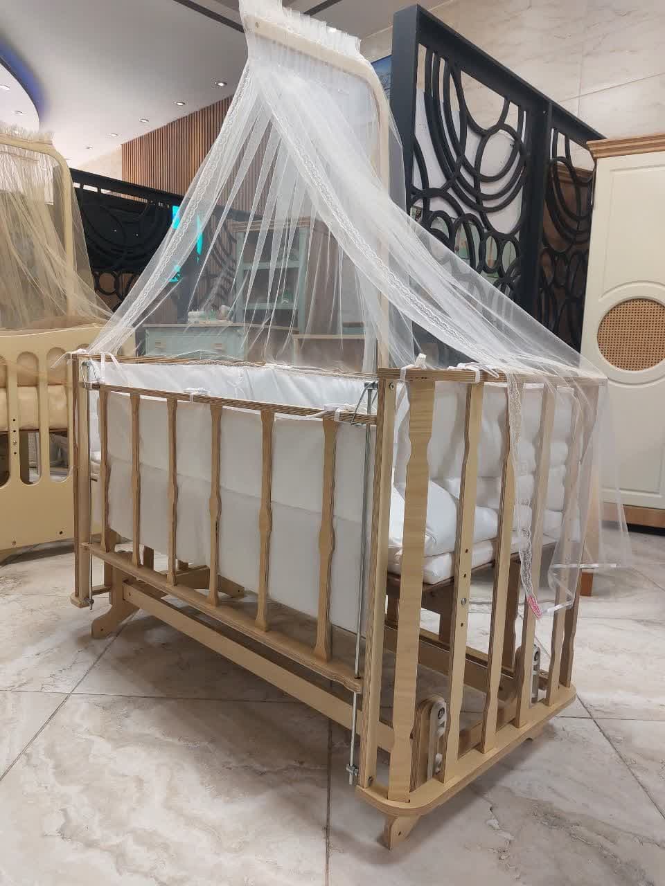 گهواره کنار مادر مدل فرشته ابعداد 60*120 برند دیوانکو Divanco چوب پلایوود — تصویر ۶