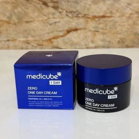 کرم وان دی کنترل منافذ و مرطوب کننده مدی کیوب 50 میل Medicube — تصویر ۳