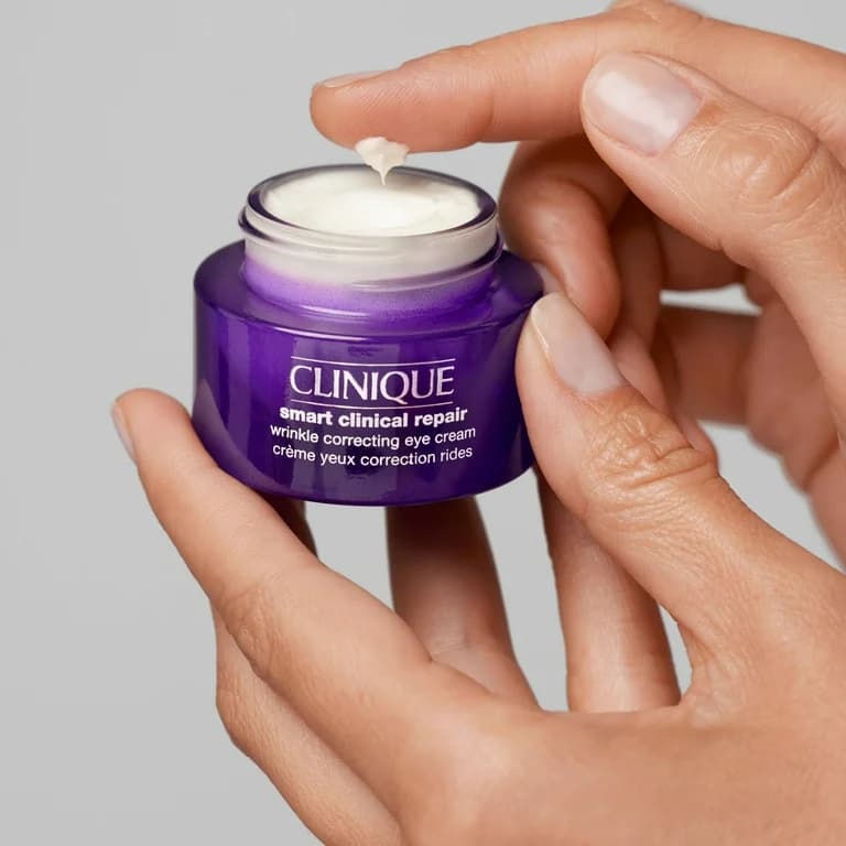 دور چشم ضد چروک و جوانساز کلینیک Clinique مدل Smart Clinical Repair حجم 15میل