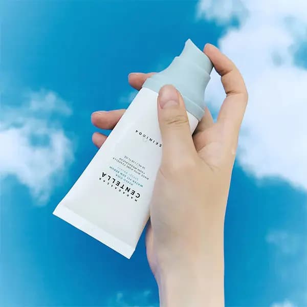 ضدآفتاب سنتلا Centella اصل کره مدل Hyalu Cica Water با SPF 50 حجم 100 میل — تصویر ۸