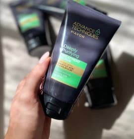اسکراب کف سر آون Avon برای پاکسازی عمیق Deeply Purifying برای موهای چرب حجم 150میل — تصویر ۷