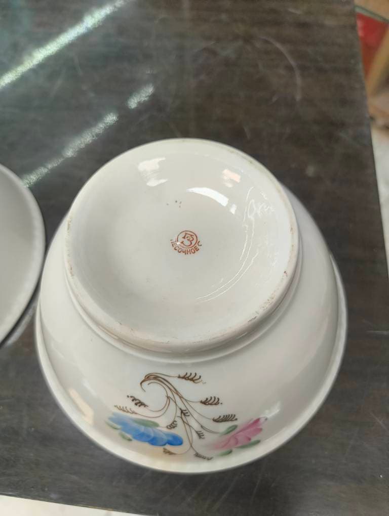 کاسه گل سیبی روسی قدیمی — تصویر ۴