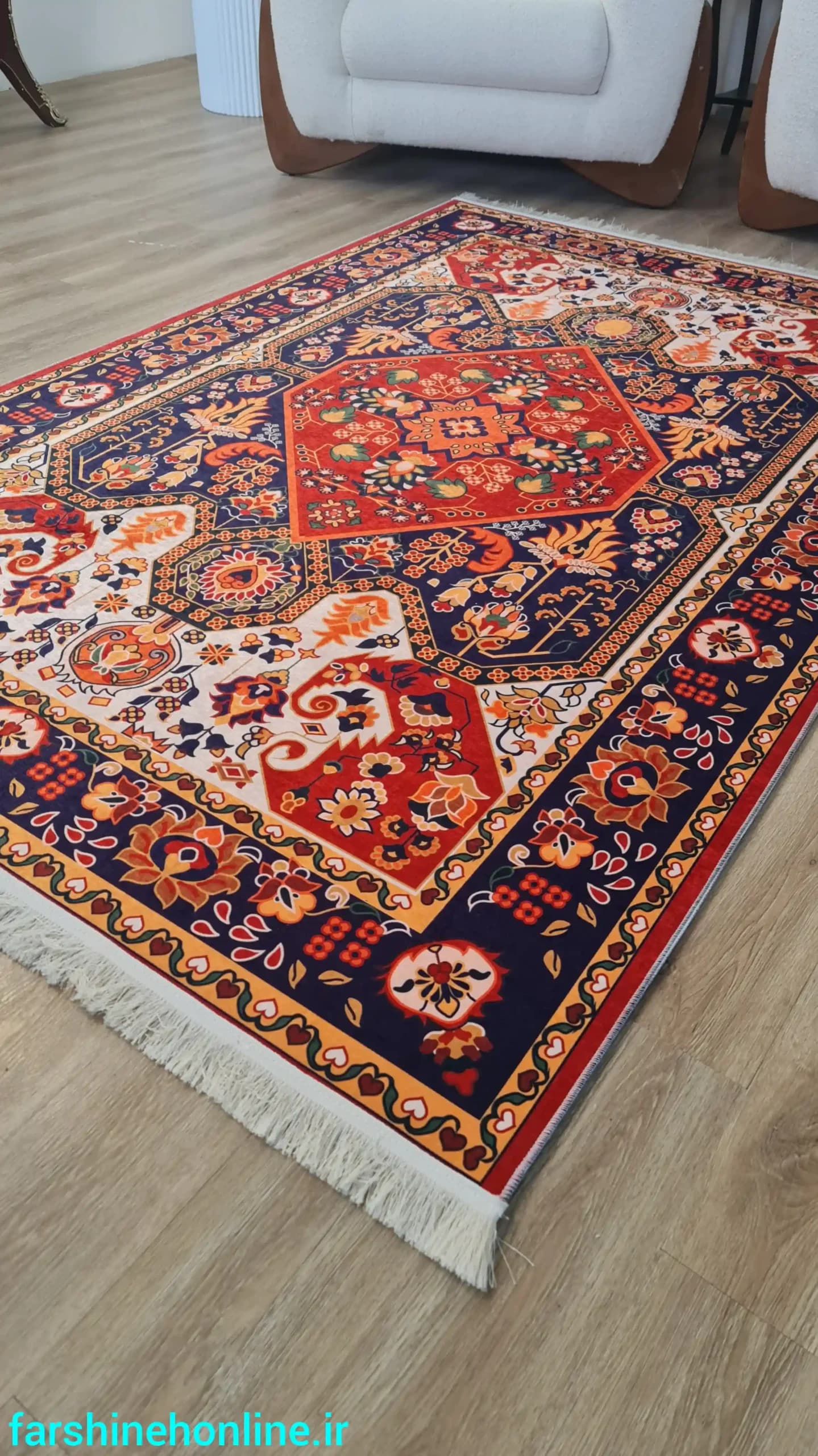 فرشینه سنتی طرح قشقایی — تصویر ۹