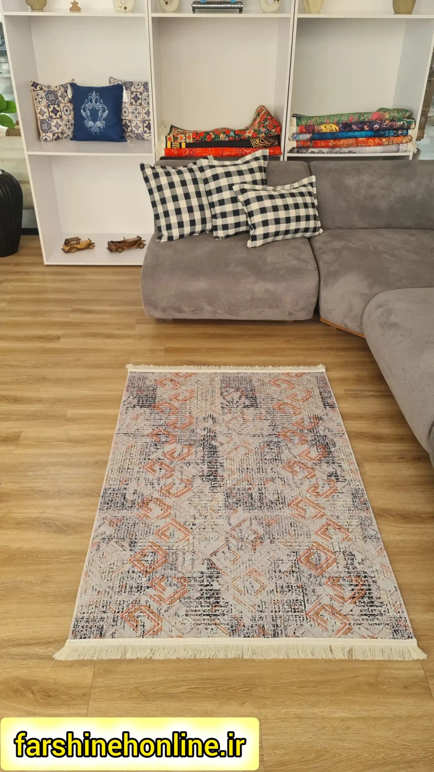 فرشینه مدرن با طرح آبرنگی — تصویر ۲