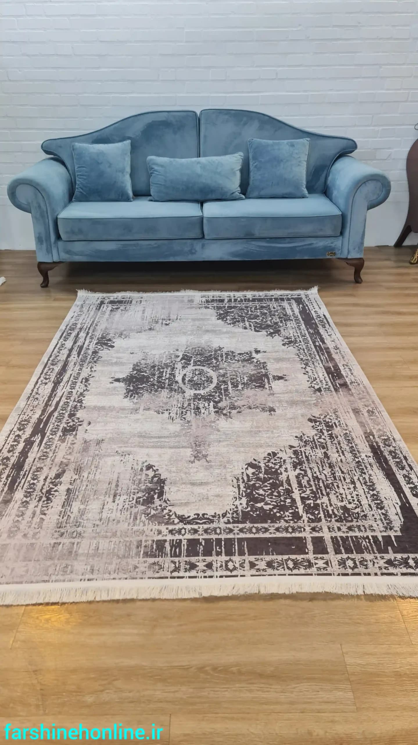 فرشینه مدرن طرح کلاسیک طوسی و کرم — تصویر ۲