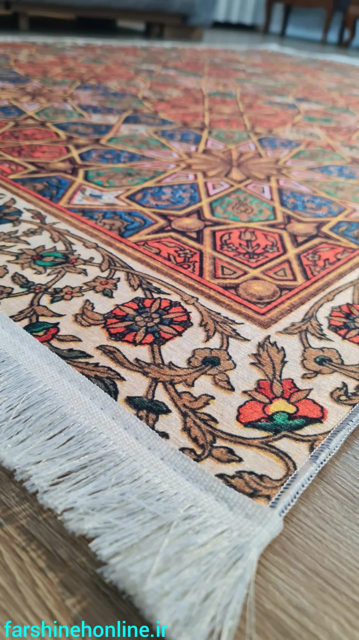 فرشینه سنتی طرح گره چینی — تصویر ۵