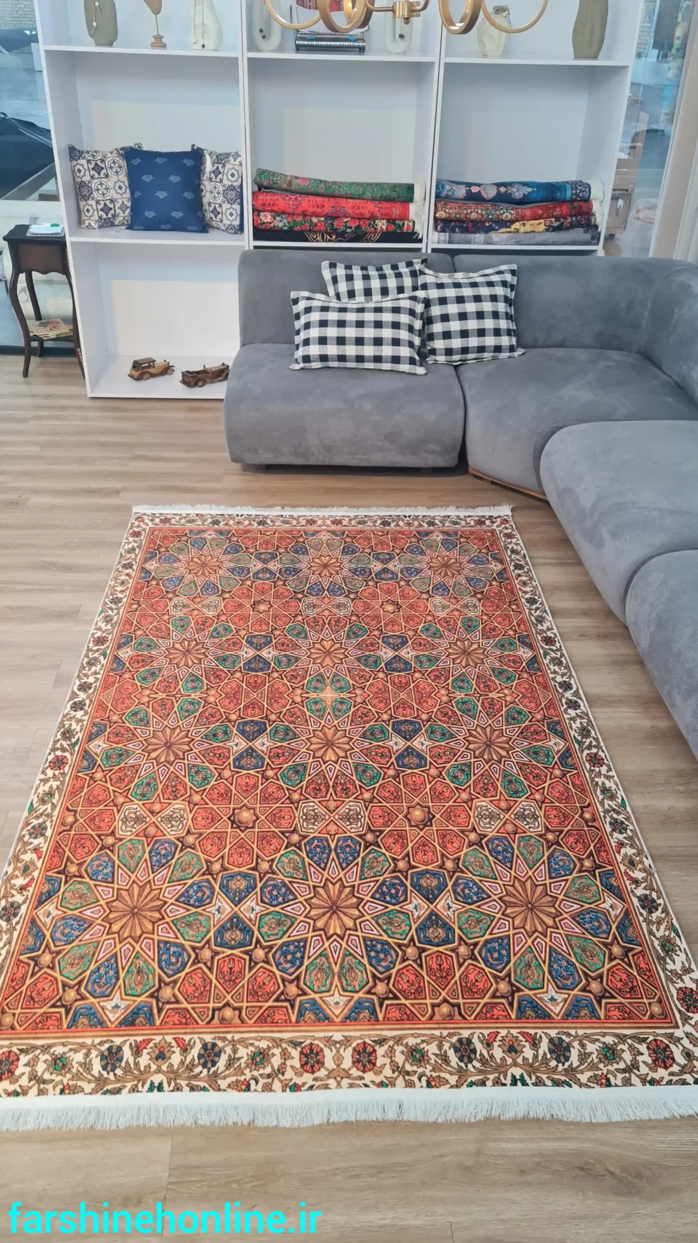 فرشینه سنتی طرح گره چینی — تصویر ۱۰