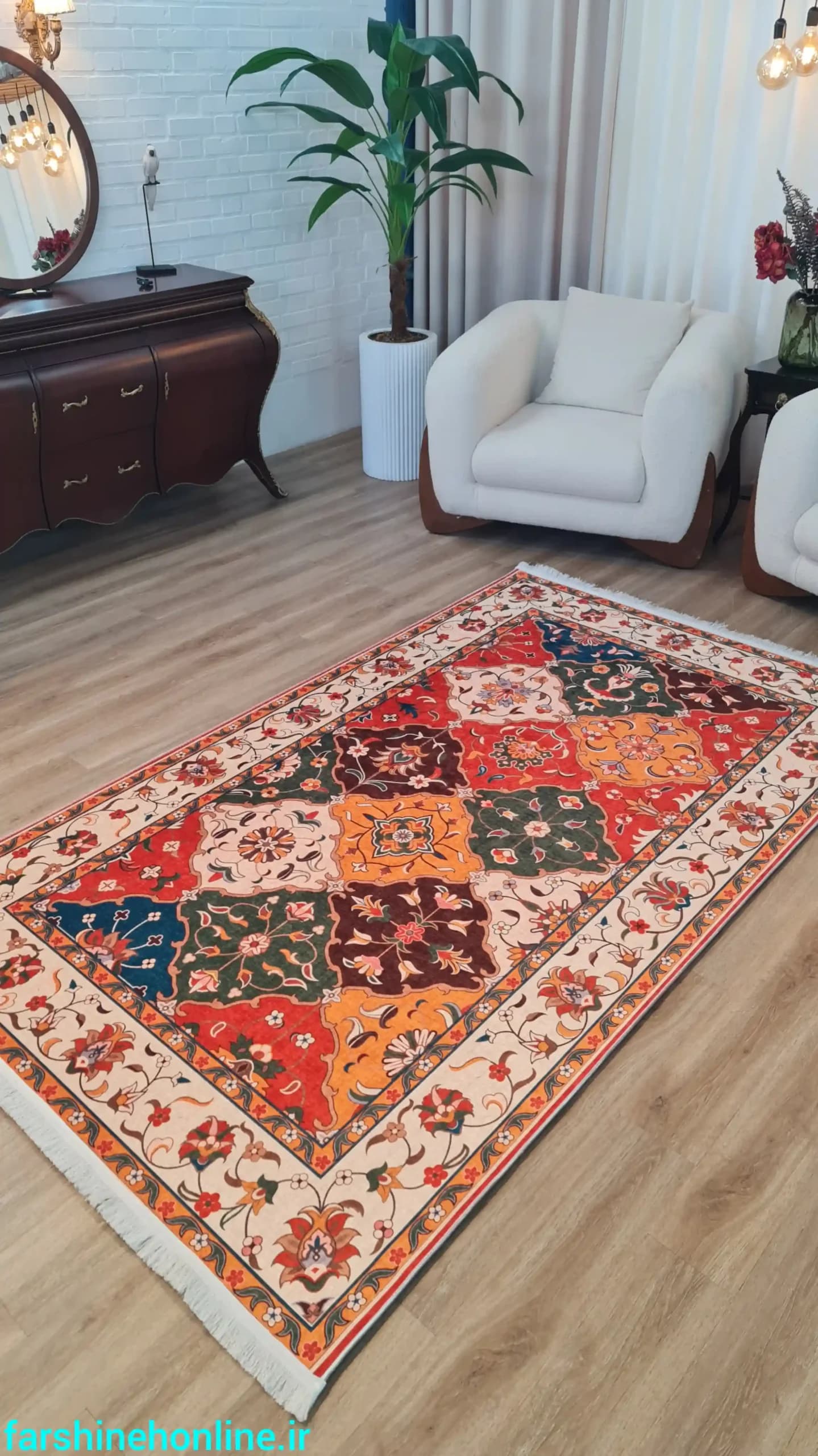 فرشینه سنتی طرح خشتی رنگارنگ — تصویر ۳