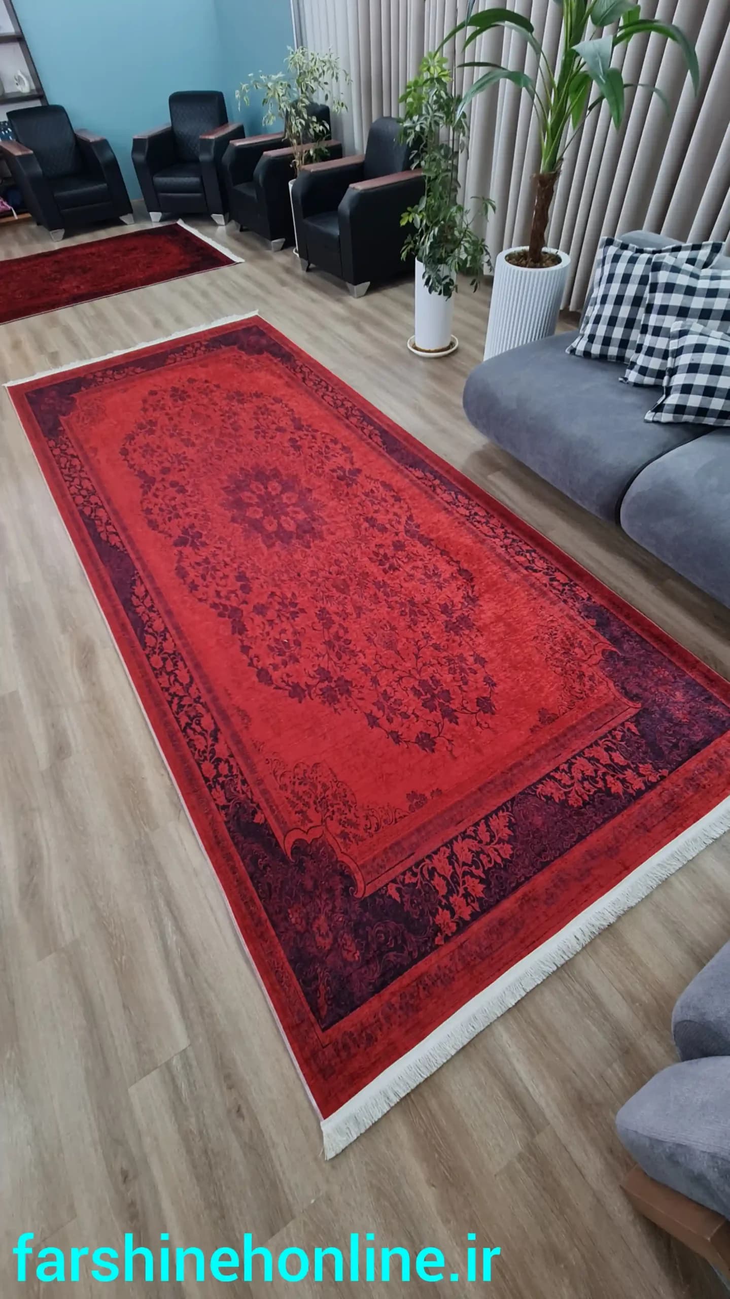 فرشینه شیک و خاص، رنگ قرمز روناس و مشکی — تصویر ۱۱