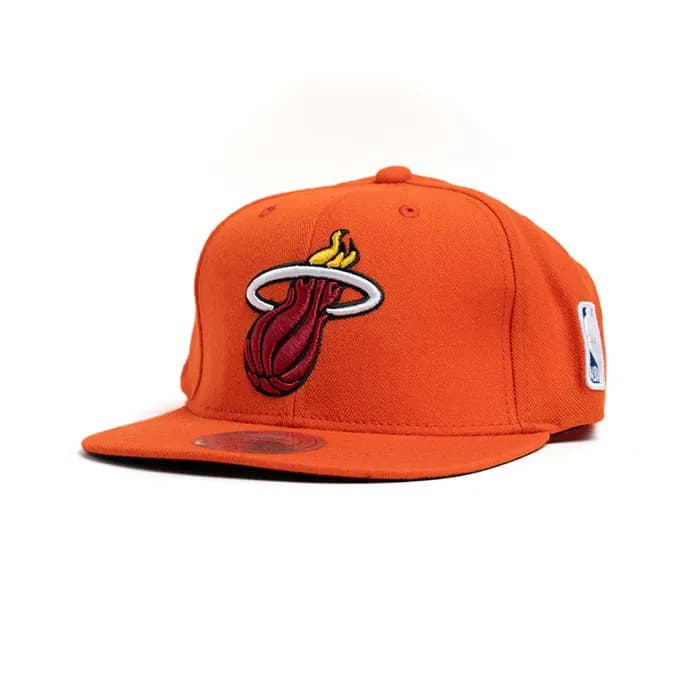 کلاه کپ Miami Heat — تصویر ۴