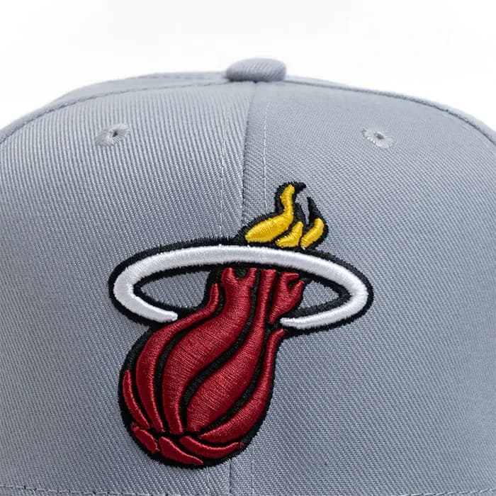 کلاه کپ Miami Heat — تصویر ۶