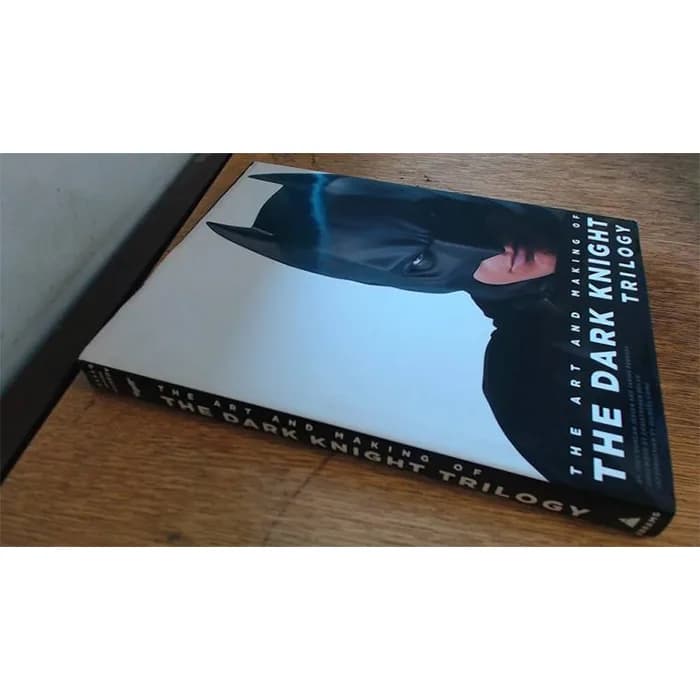 آرت بوک بتمن شوالیه تاریکی The Art and Making of the Dark Knight Trilogy — تصویر ۳