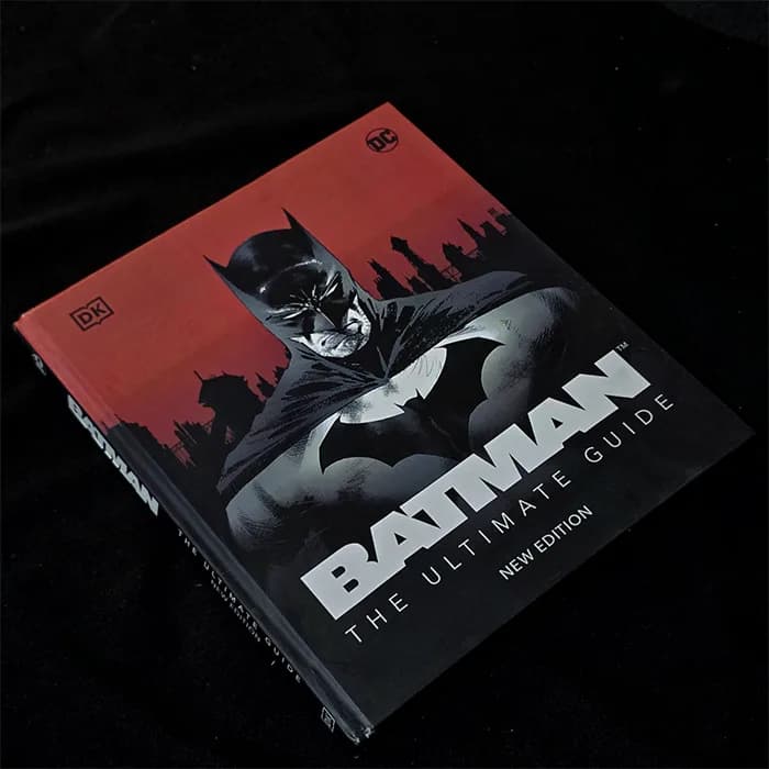 کتاب بتمن Batman: The Ultimate Guide — تصویر ۳