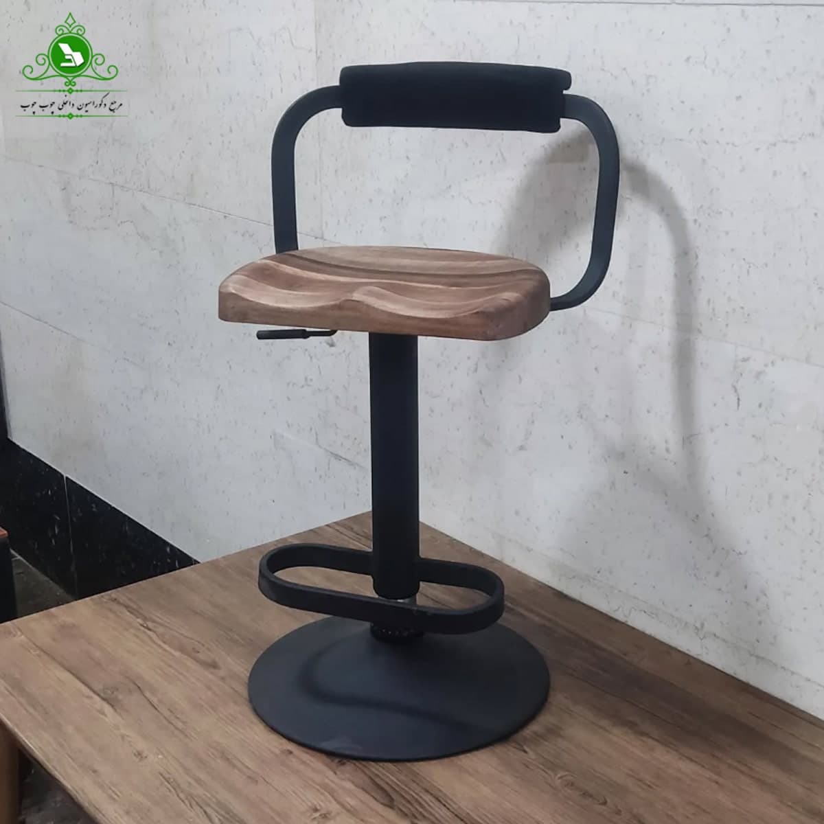 صندلی اپن مدل زیمر کف چوب پشتی دار — تصویر ۳