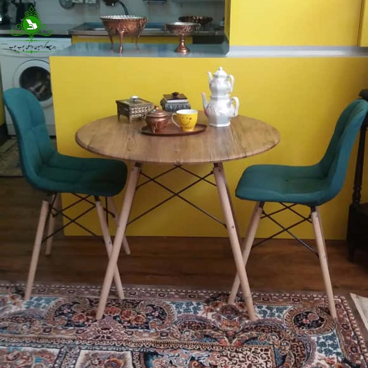 میز ناهارخوری دو نفره فایبر روکشی — تصویر ۵