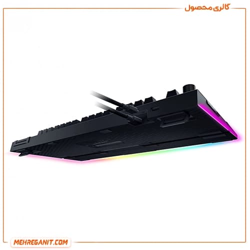 کیبورد گیمینگ ریزر مدل BlackWidow V4 Pro (Yellow Switch) — تصویر ۷