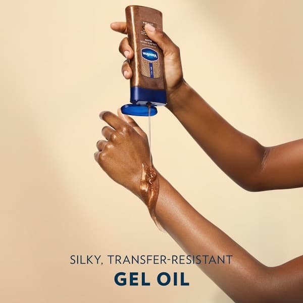 روغن ژل بدن شیمری Golden Hour Glow وازلین — تصویر ۳