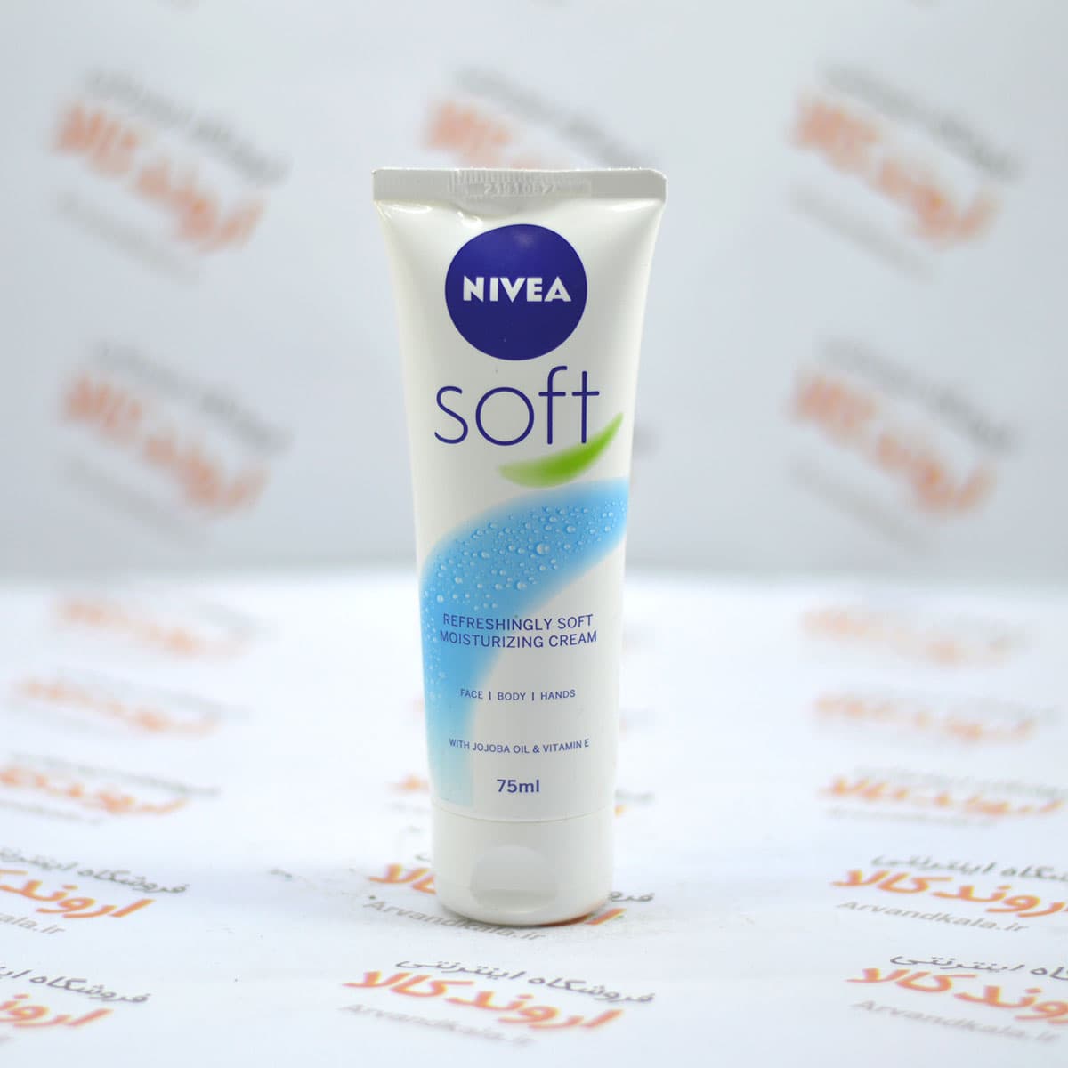 کرم مرطوب کننده تیوپی نیوا Nivea مدل Soft — تصویر ۲
