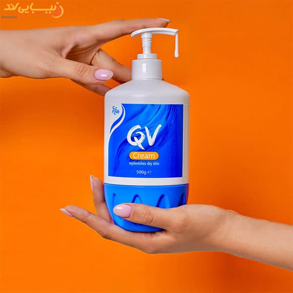 کرم آبرسان مرطوب کننده پوست خشک کیو وی | پمپی ا QV Cream — تصویر ۵