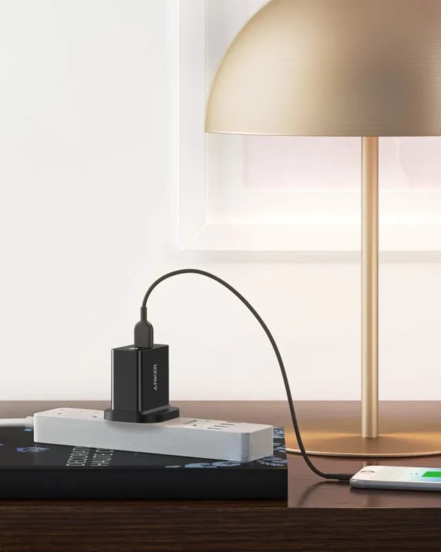 شارژر دیواری 18 وات انکر Anker Powerport+ 18W A2013 + مبدل پریز (هدیه) — تصویر ۶