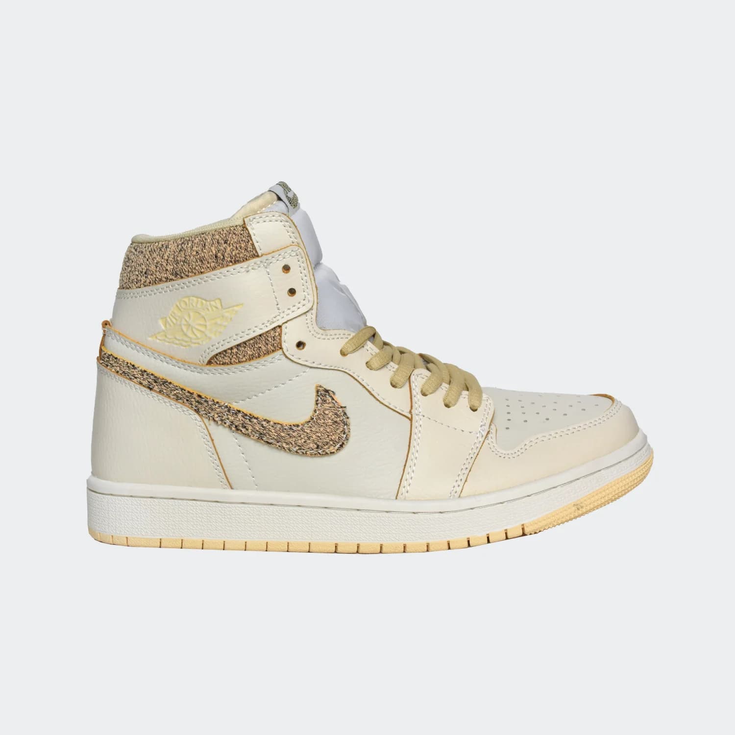 کفش کلاسیک زنانه نایکی مدل Air Jordan 1 Retro High — تصویر ۳