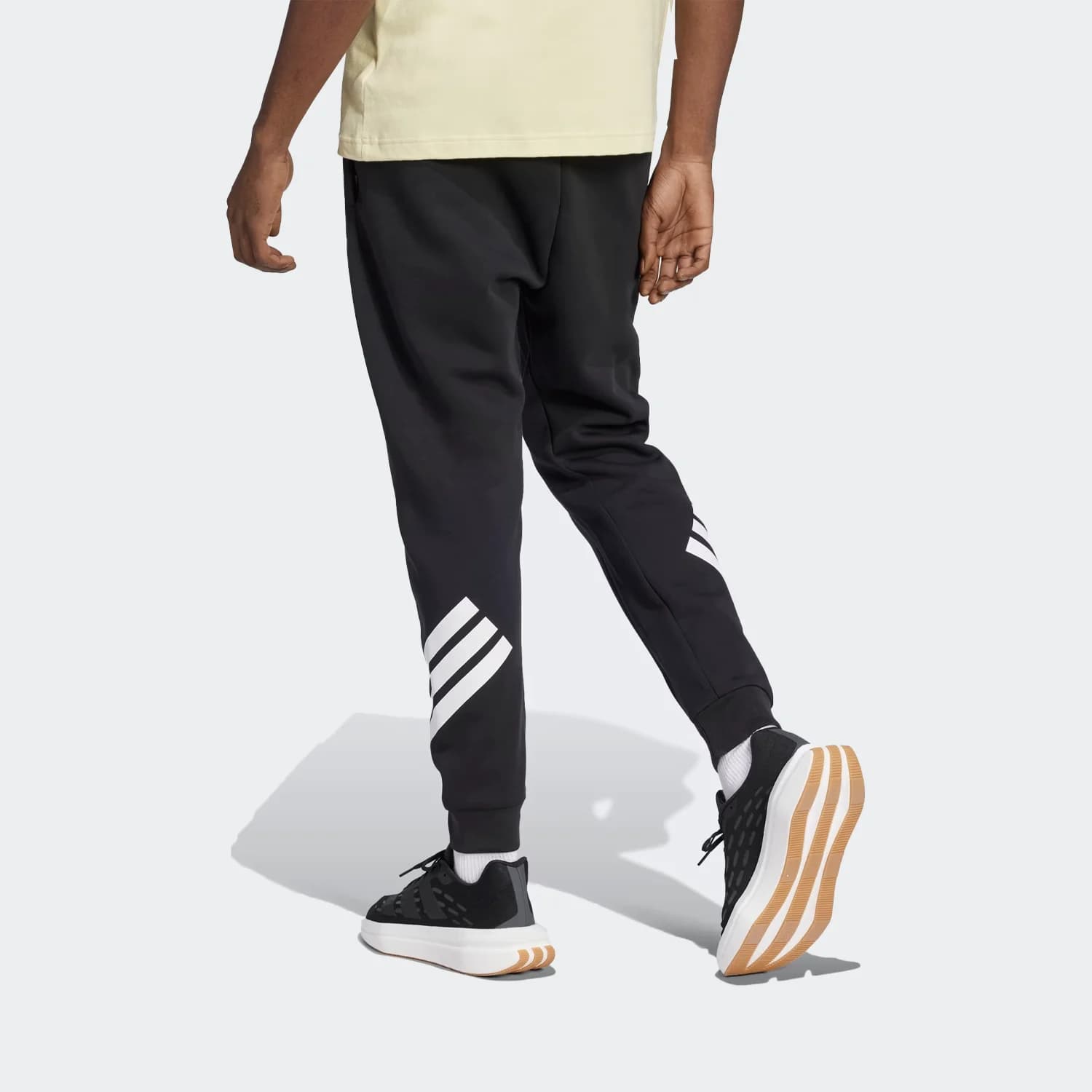 شلوار مردانه آدیداس مدل Future Icons 3-Stripes Pants — تصویر ۳