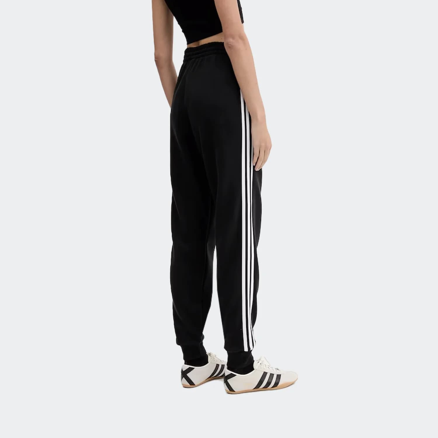 شلوار زنانه آدیداس مدل Adicolor 3-Stripes Regular Joggers — تصویر ۳