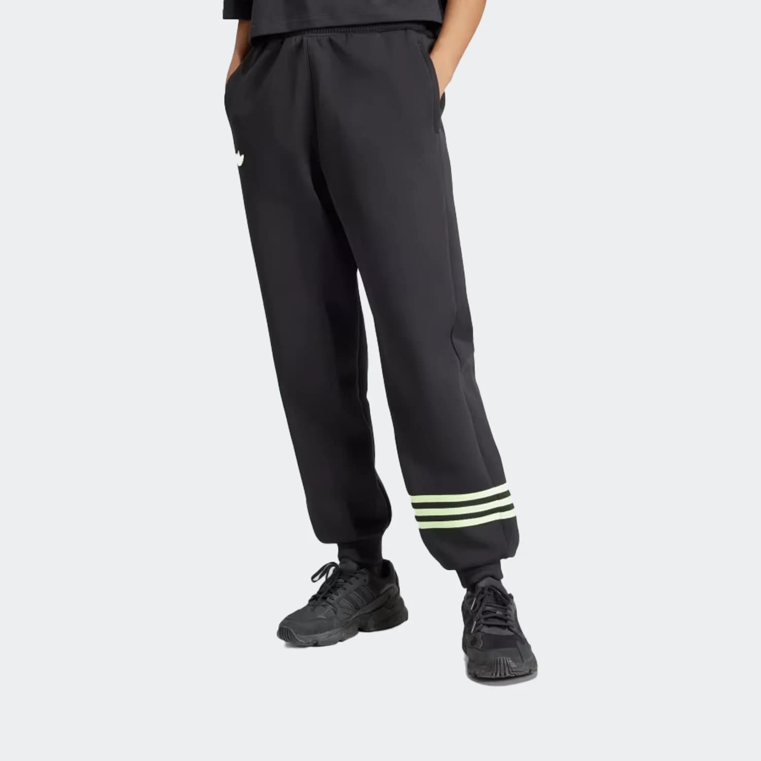 شلوار زنانه آدیداس مدل Adicolor Neuclassics Sportswear — تصویر ۳