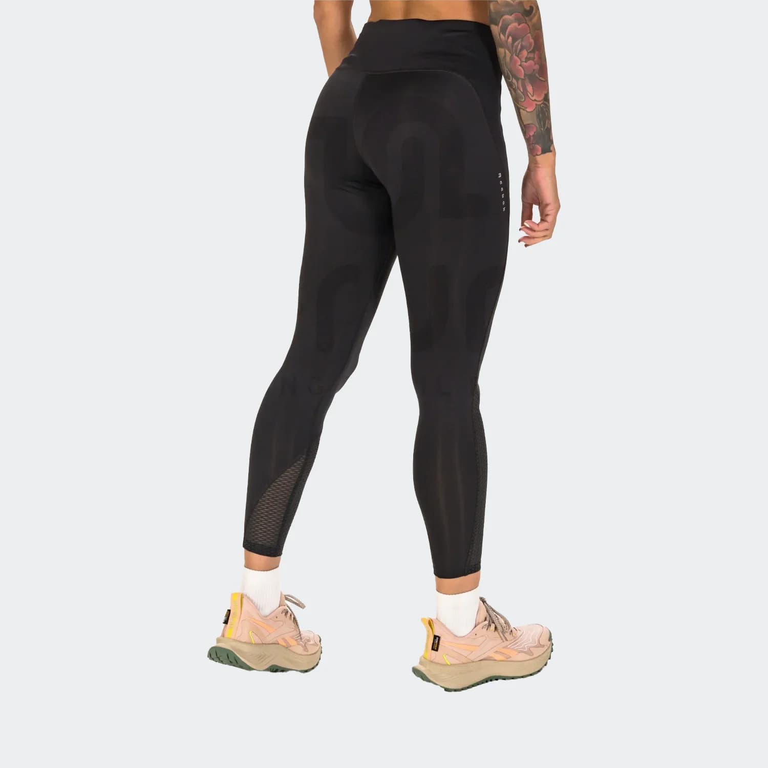 لگ زنانه ریباک مدل Running Vector Leggings — تصویر ۴