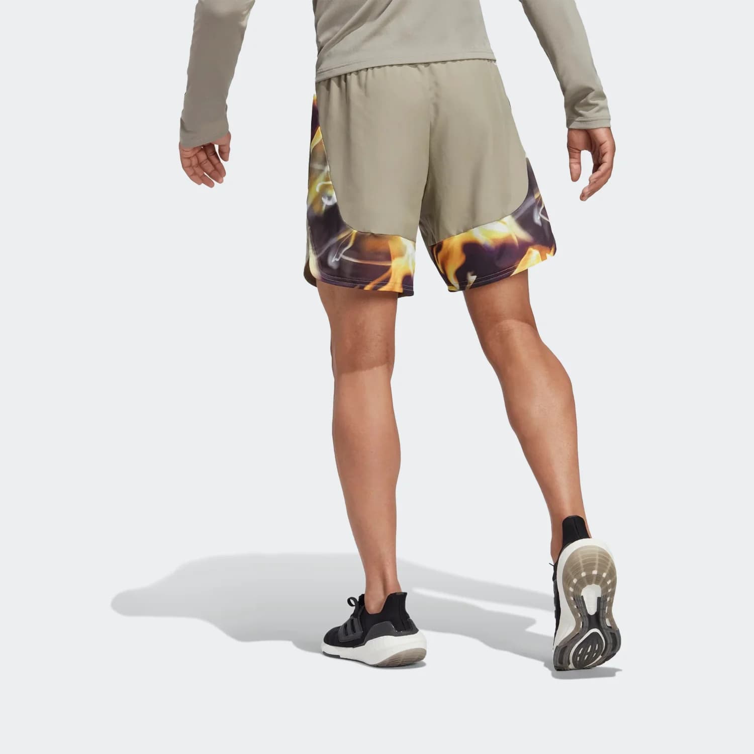 شلوارک مردانه آدیداس مدل Designed for Movement HIIT Training Shorts — تصویر ۴