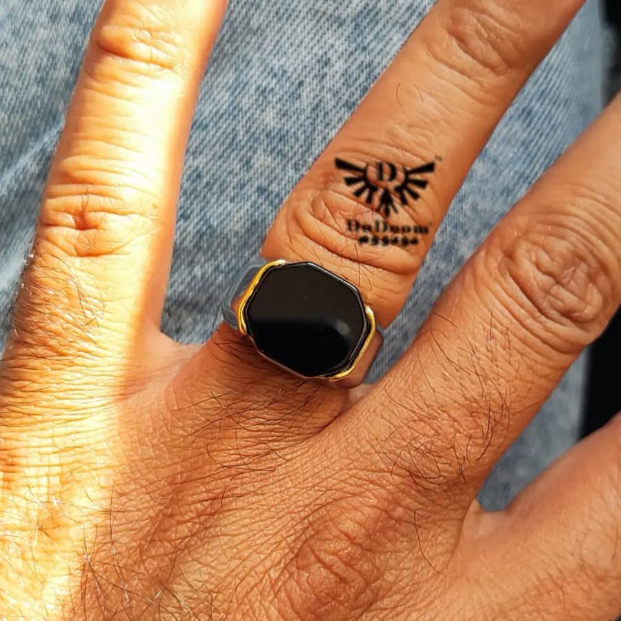 انگشتر مردانه نگین مشکی استیل R35 — تصویر ۶