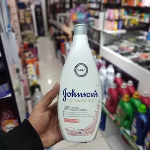 شامپو بدن Clean & protect جانسون حاوی شکوفه بادام 750 میل — تصویر ۳