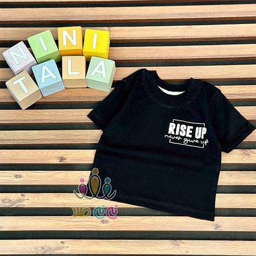 تیشرت اسپرت بچگانه طرح Rise Up مشکی — تصویر ۲