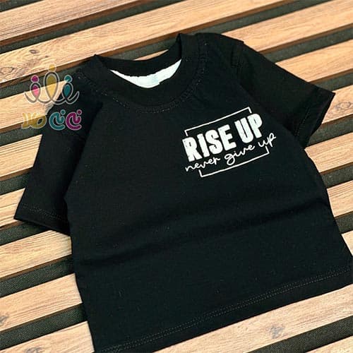 تیشرت اسپرت بچگانه طرح Rise Up مشکی — تصویر ۳