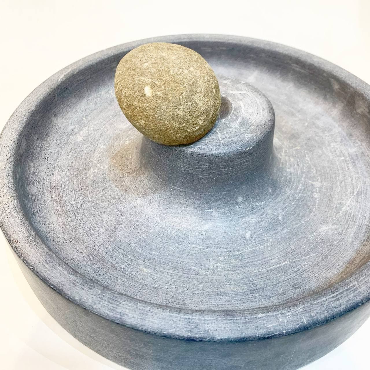 گردوشکن سنگی مدل لبه صاف — تصویر ۵